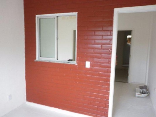 Casa no bairro Rio Comprido de 2 quartos sala cozinha e banheiro na Rua Azevedo Lima 102
